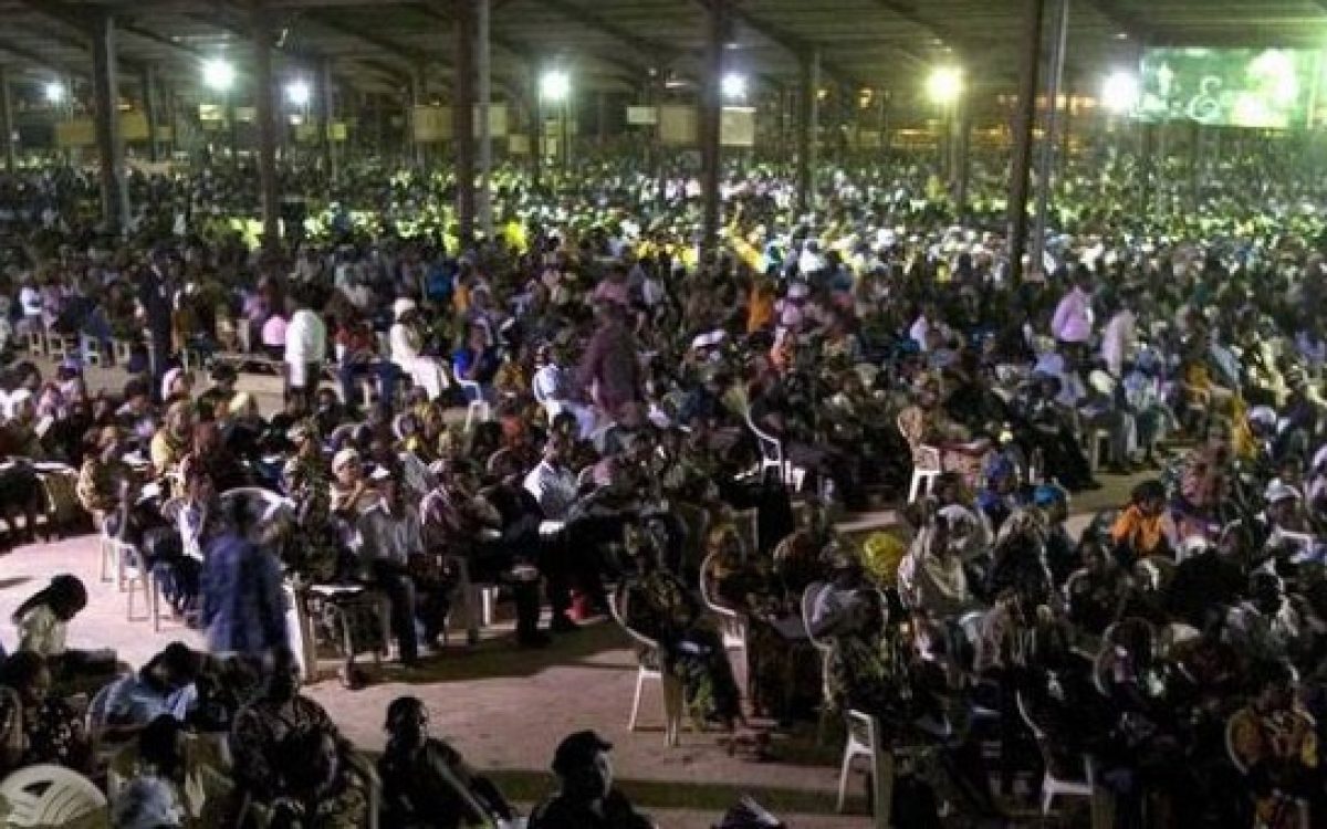 Worshippers Troop to Convention’s Holy Ghost Service