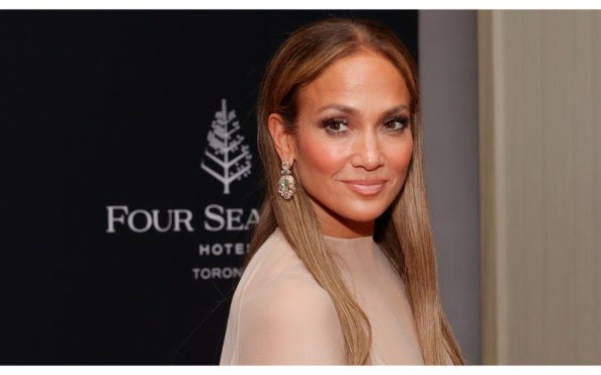 Jennifer Lopez Reflects and Finds Nothing Regrettable about her Divorce